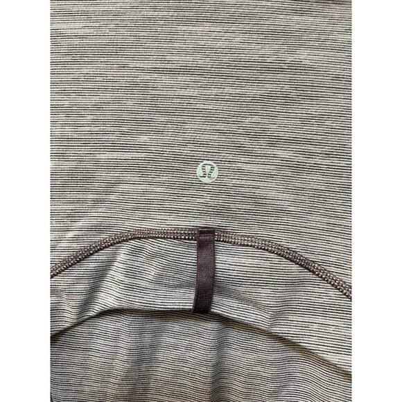 Lululemon Define Jacket Size 10 Wee Space Frosted Mulberry Black Currant Stripe - Picture 8 of 11
